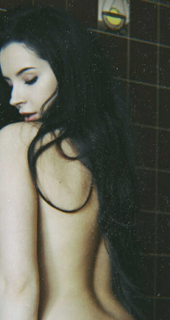 Full leaked Adelinelux/ private onlyfans photo