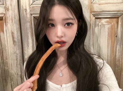 Full leaked Womenk pop page private onlyfans photo
