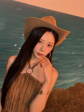 Full leaked Womenk pop private onlyfans photo