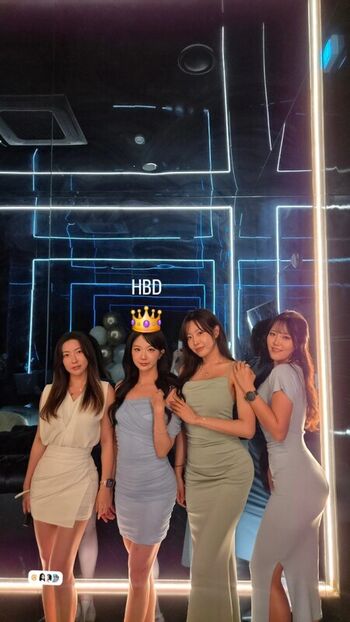 Full leaked Yuggie tv private onlyfans photo