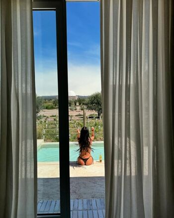 Zaira Nara
