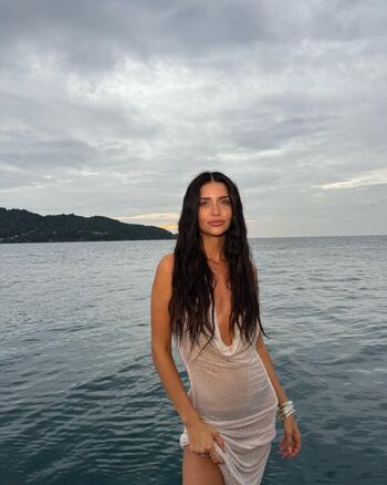 Full leaked Zaira nara private onlyfans photo