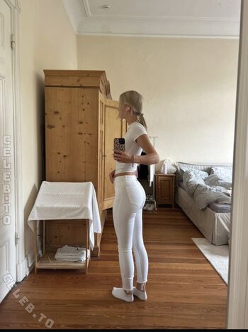 Full leaked Zarah ellen private onlyfans photo