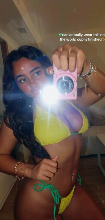 Full leaked Zarah mcadam private onlyfans photo