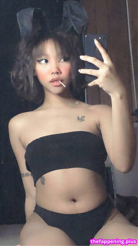 Cyb3r / Cyb3r0w0 / cyber0v0 / kitsunemai / zzoey0 / zzoey0w0 Çıplak OnlyFans Fotoğrafı #5